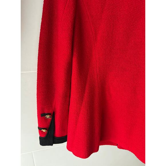 St.John suit jacket size 2 skirt size 6 . - Picture 10 of 15